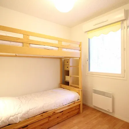 F3 Confortable Avec Terrasse Et Parking Au Mont-dore, Jusqu'a 5 Couchages - Fr-1-415-169 דירה