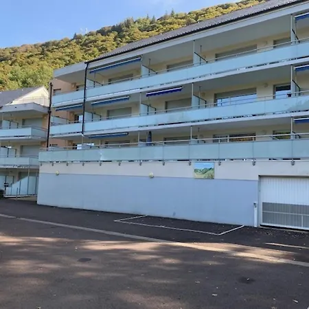 F3 Confortable Avec Terrasse Et Parking Au Mont-dore, Jusqu'a 5 Couchages - Fr-1-415-169 לה מן-דור